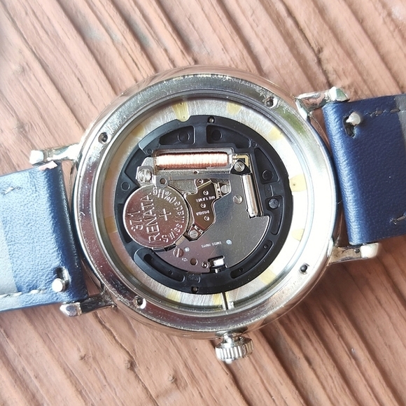 DuFa Saphir GMT quartz watch with date - Picture 16 of 16